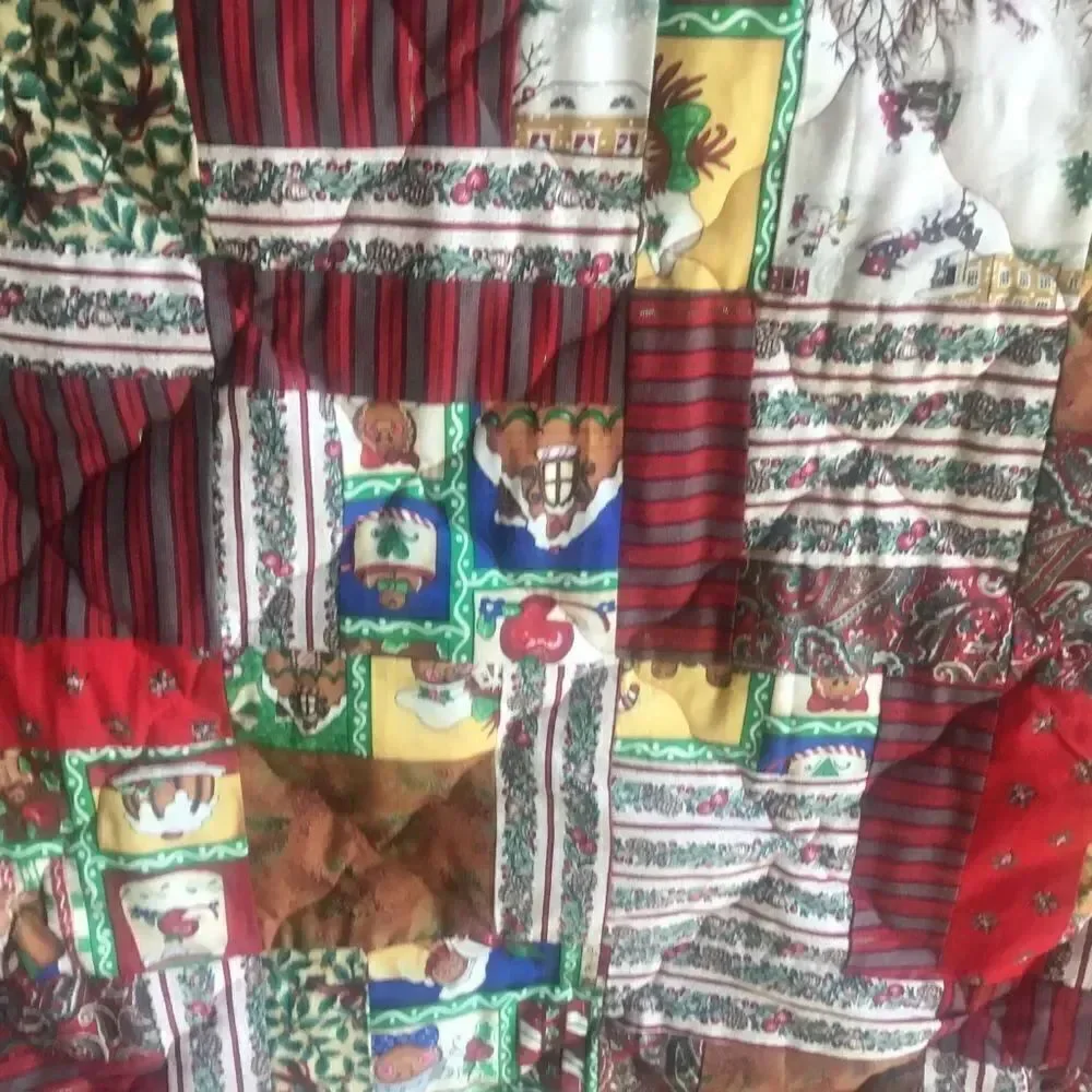 NWT Hand Crafted “Country Home” Christmas Large  Quilt